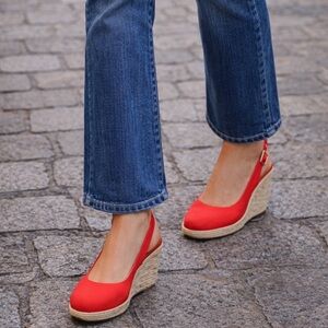 Vionic Coralina Wedge Vibrant‎ Cherry Espadrille Slingbacks
